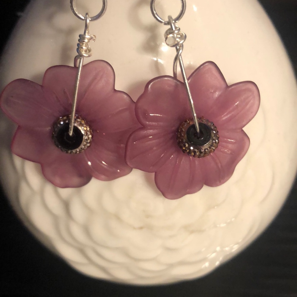 Southwest Cowgirls Flowers Glitter Earrings - Picture 2 of 2